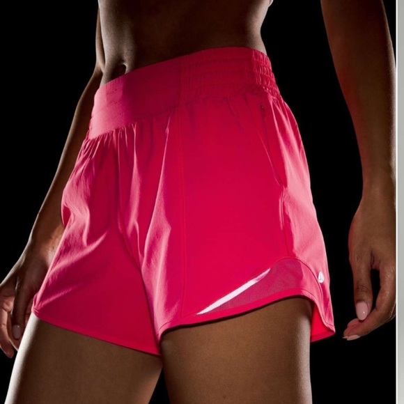 Lululemon hotty hot shorts - Picture 1 of 5